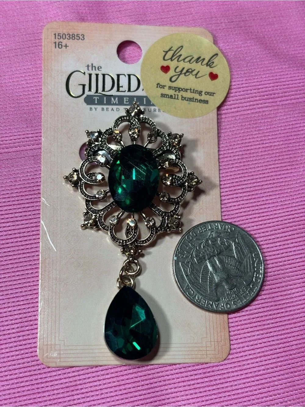 New Green Gem Filigree Brooch -